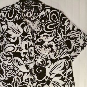 Maggie Barnes, Flowers Button Up Shirt, 1X 18/20